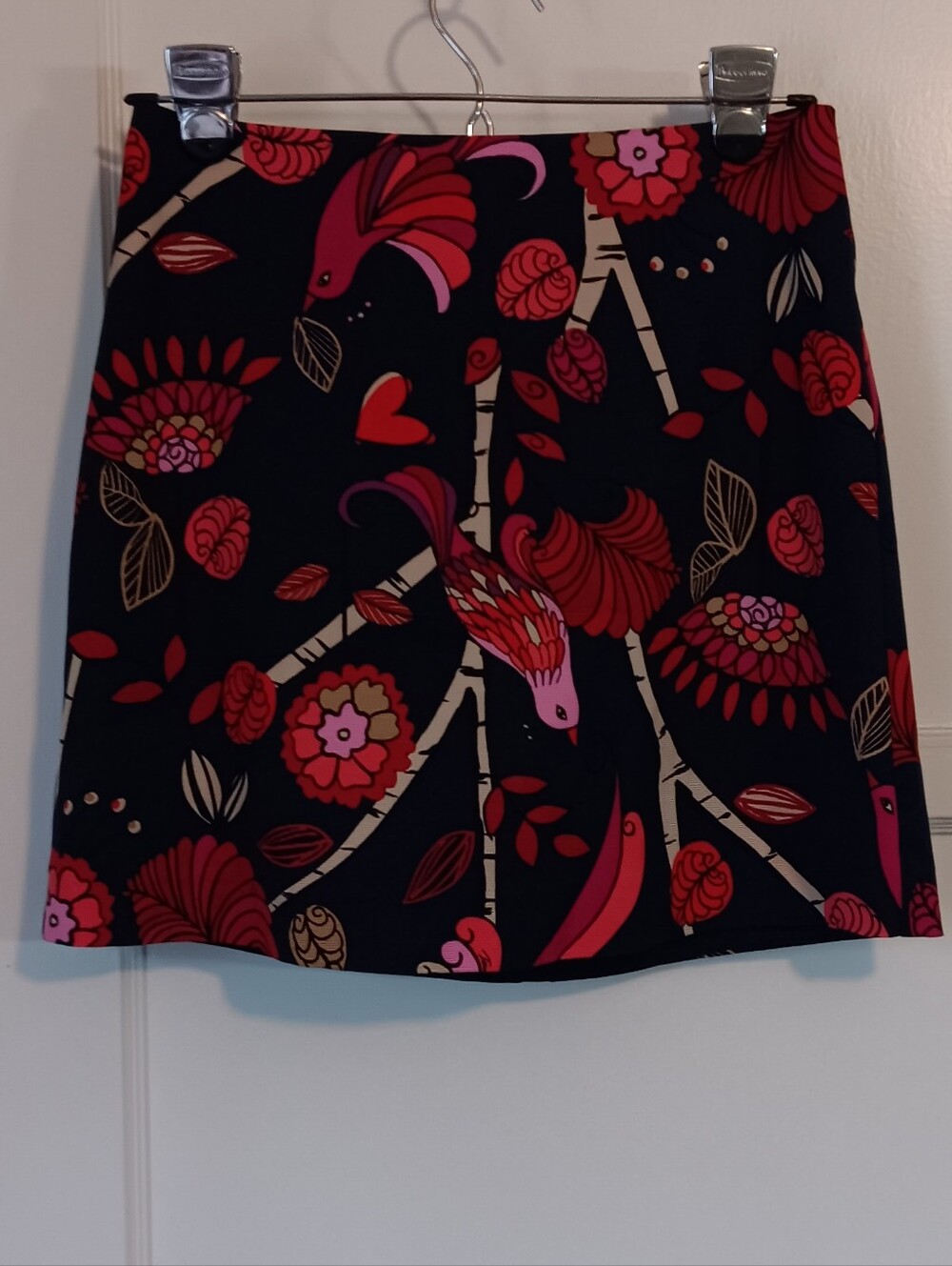 TRINA TURK Rico Floral Mulricolor Bird Print Mini Skirt - Red & Pink SZ 00